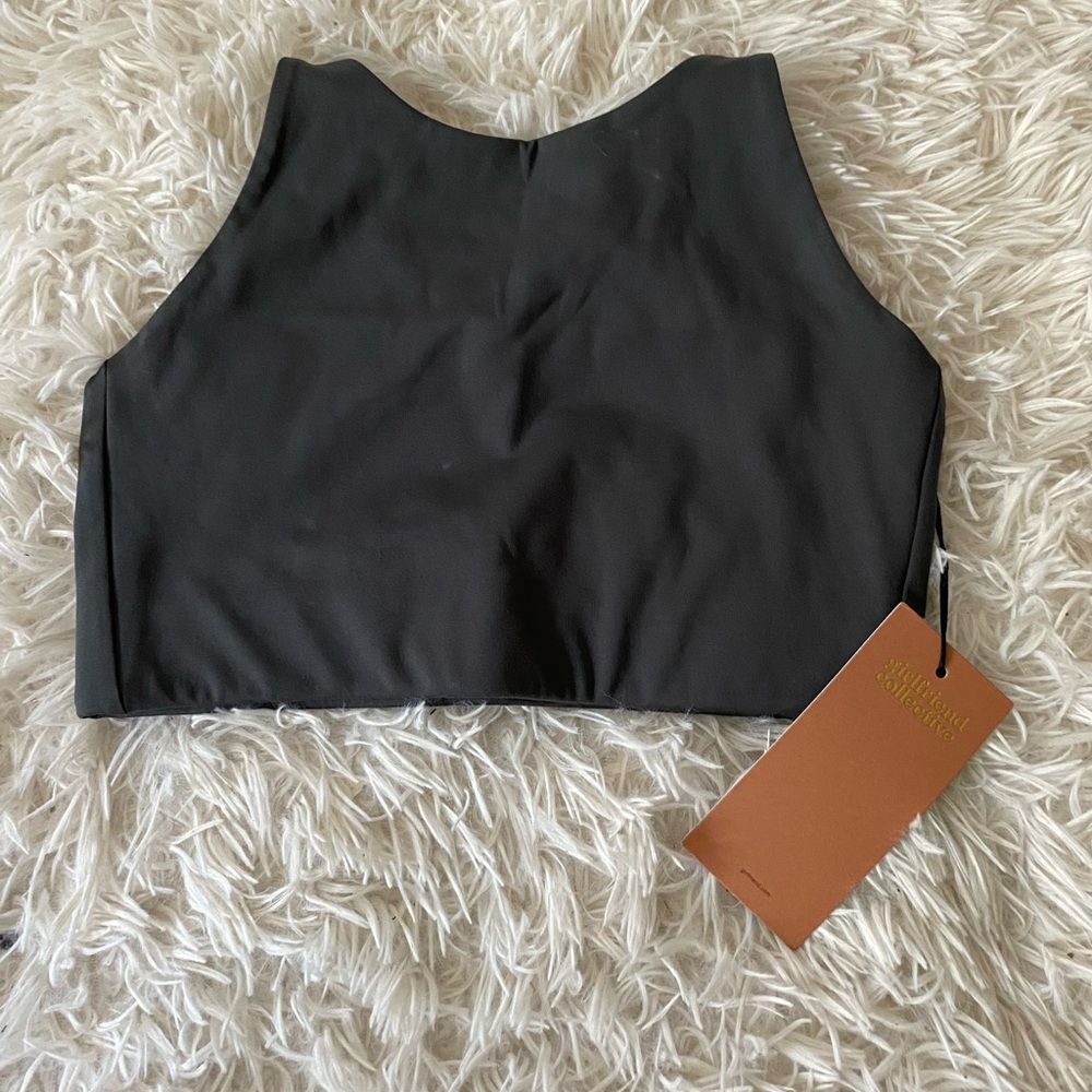 Black Sleeveless Crop Top